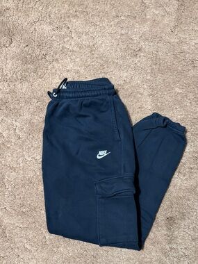 nike cargo joggers